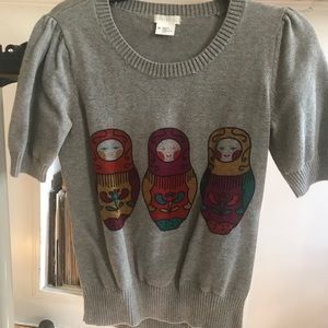 Short sleeve Matroshka theme sweater